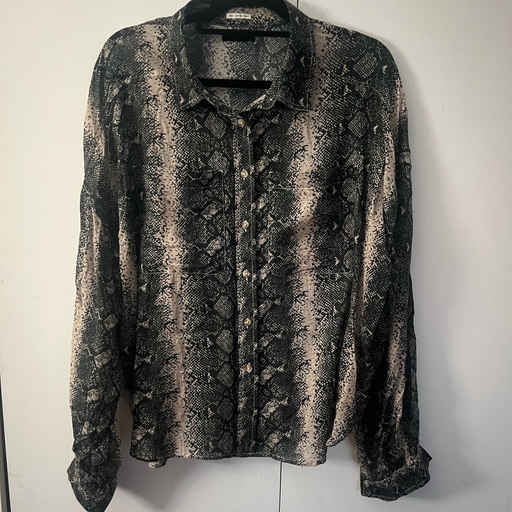 MOTHER the thin veil button down Boa Babe shirt